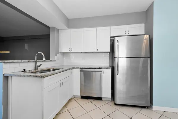 17227 71st CT #2, Tinley Park, IL 60477
