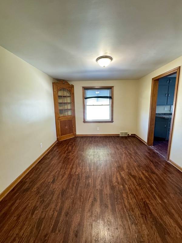 1023 1/2 53RD ST, Moline, IL 61265