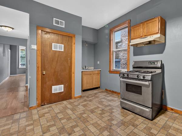 5338 S Wood ST, Chicago, IL 60609