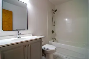 1645 W OGDEN AVE #303, Chicago, IL 60612