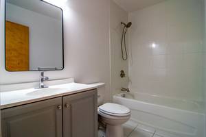 1645 W OGDEN AVE #303, Chicago, IL 60612