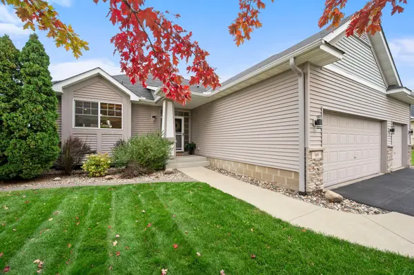 989 Danube AVE, Shakopee, MN 55379