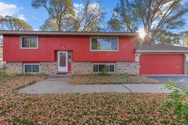 11337 Osage ST NW, Coon Rapids, MN 55433