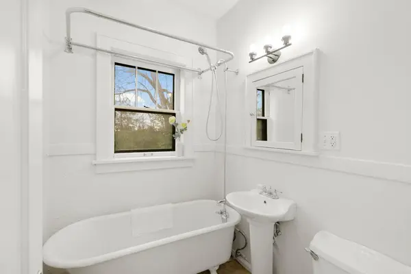 220 Marshall AVE #3, Saint Paul, MN 55102