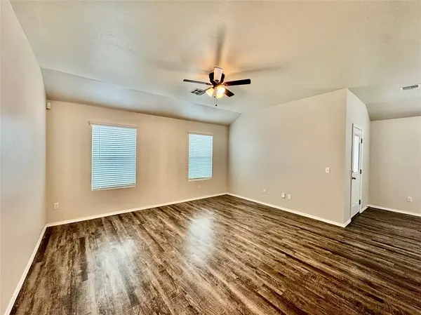 4200 Umbria RD, Oklahoma City, OK 73179