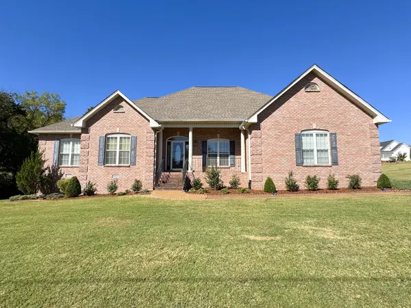 340 Woodlands Dr, Gallatin, TN 37066