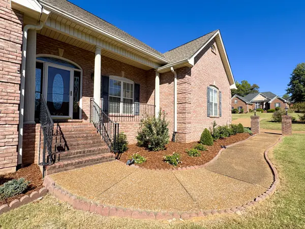 340 Woodlands Dr, Gallatin, TN 37066