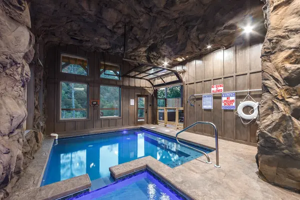 2139 Coopers Hawk Way, Sevierville, TN 37862