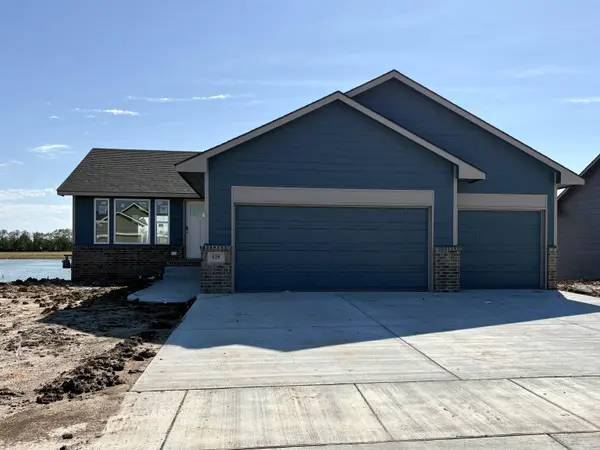 125 E Hickam St, Derby, KS 67037