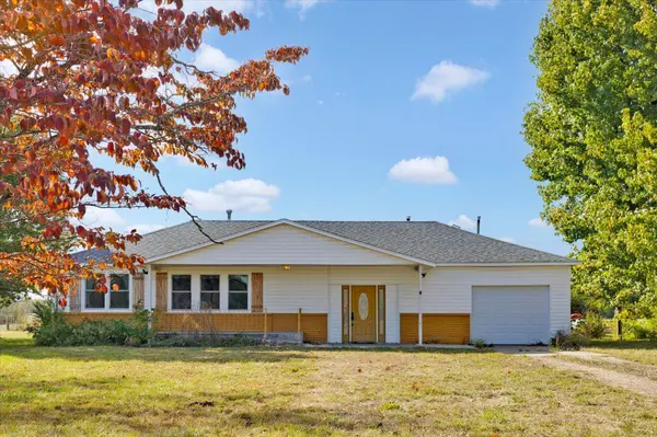 5825 Lawrence 1140, Miller, MO 65707