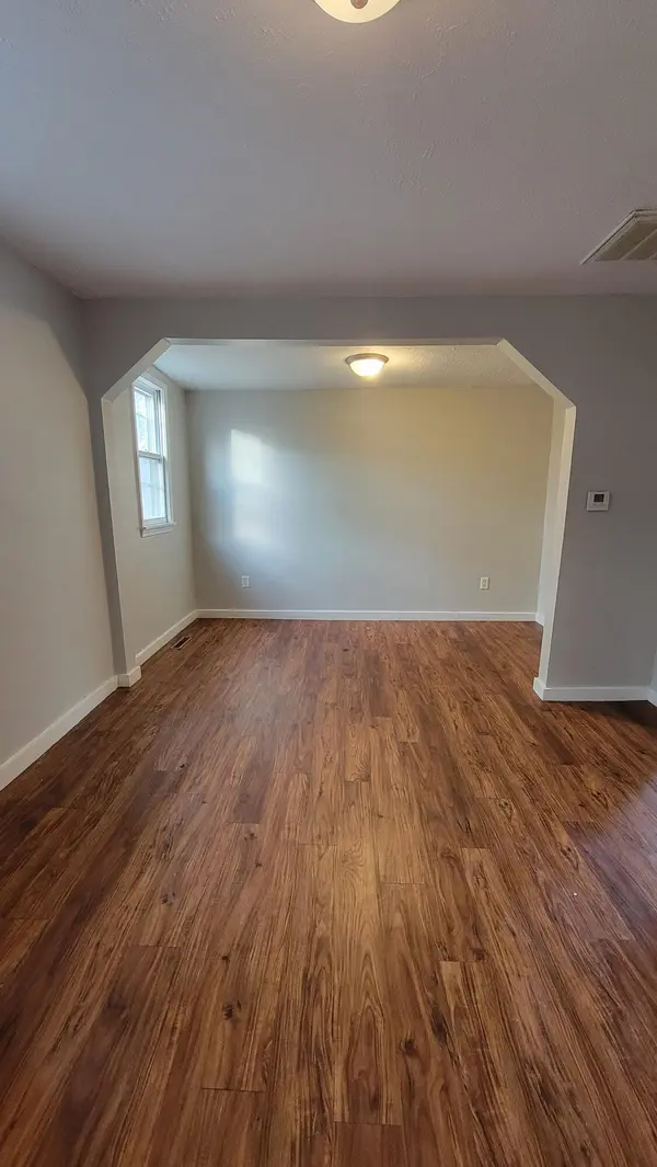 1312 E Blaine ST, Springfield, MO 65803