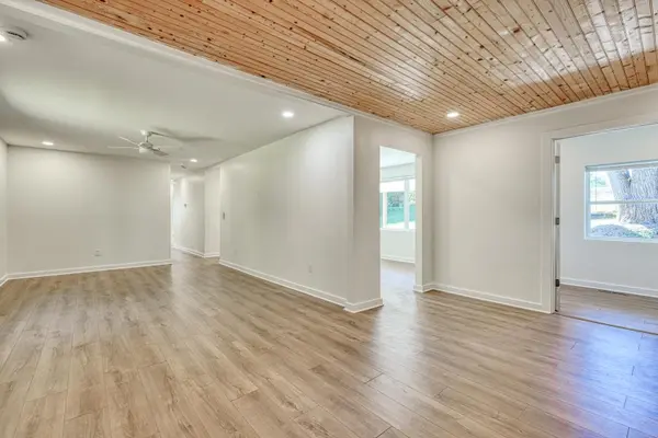1935 Old Grove RD, Piedmont, SC 29673