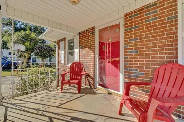446 Meadowbrook AVE, Woodruff, SC 29388