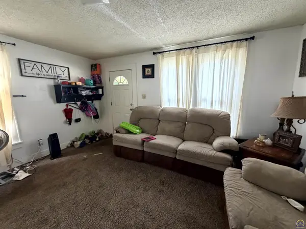 1154 SW Medford AVE, Topeka, KS 66604