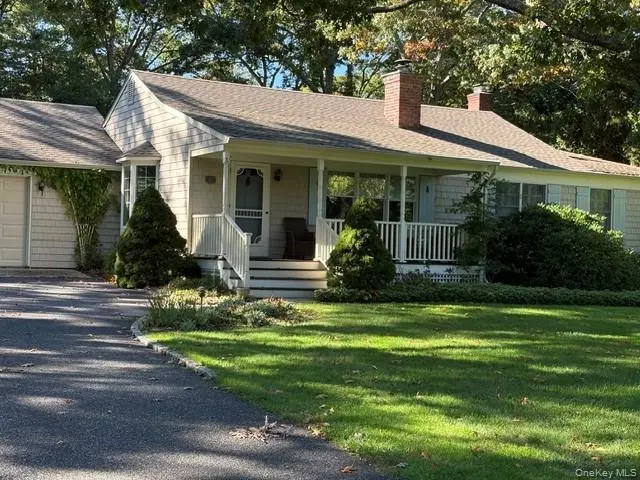 61 Aspatuck Rd  WHB Aspatuck, Westhampton Beach, NY 11978