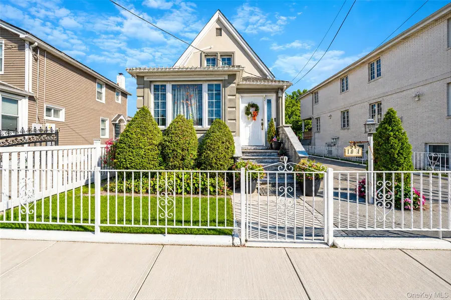 130-31 126th ST, South Ozone Park, NY 11420
