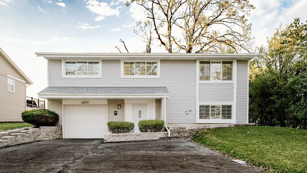 3500 Laurel LN, Hazel Crest, IL 60429