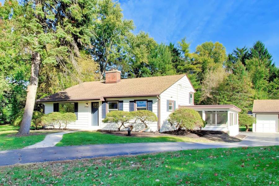 2460 Benton ST, Rolling Meadows, IL 60008