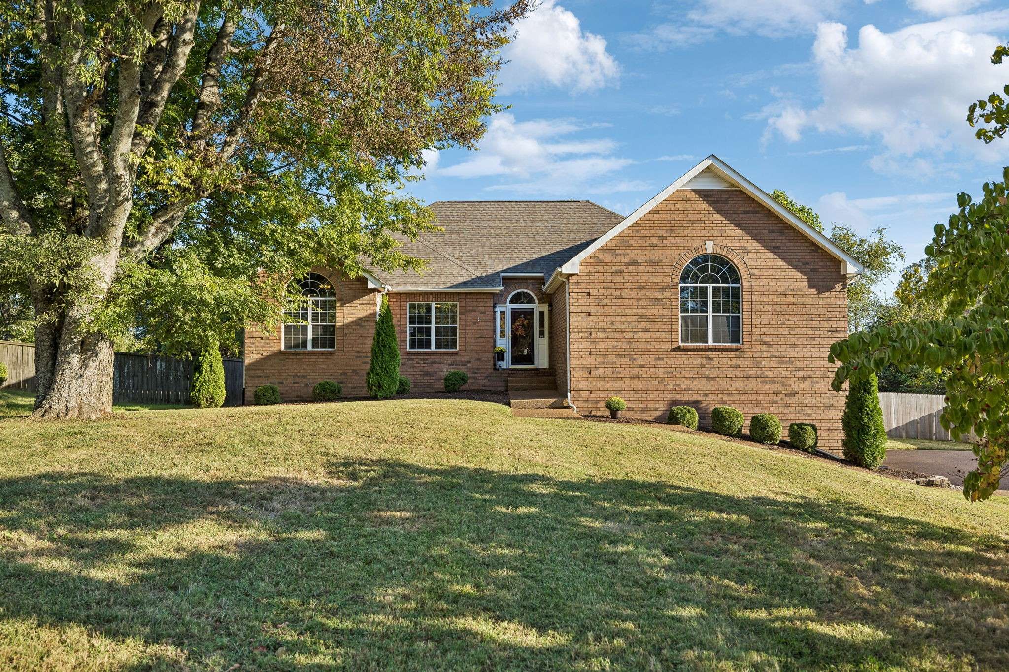 2981 Iroquois Dr, Thompsons Station, TN 37179