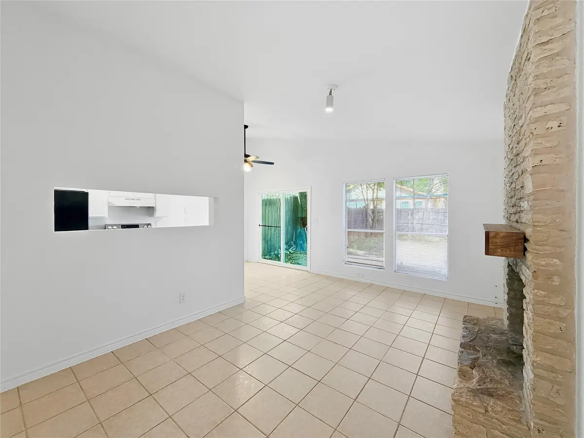 1012 Fieldwood DR #B, Austin, TX 78758