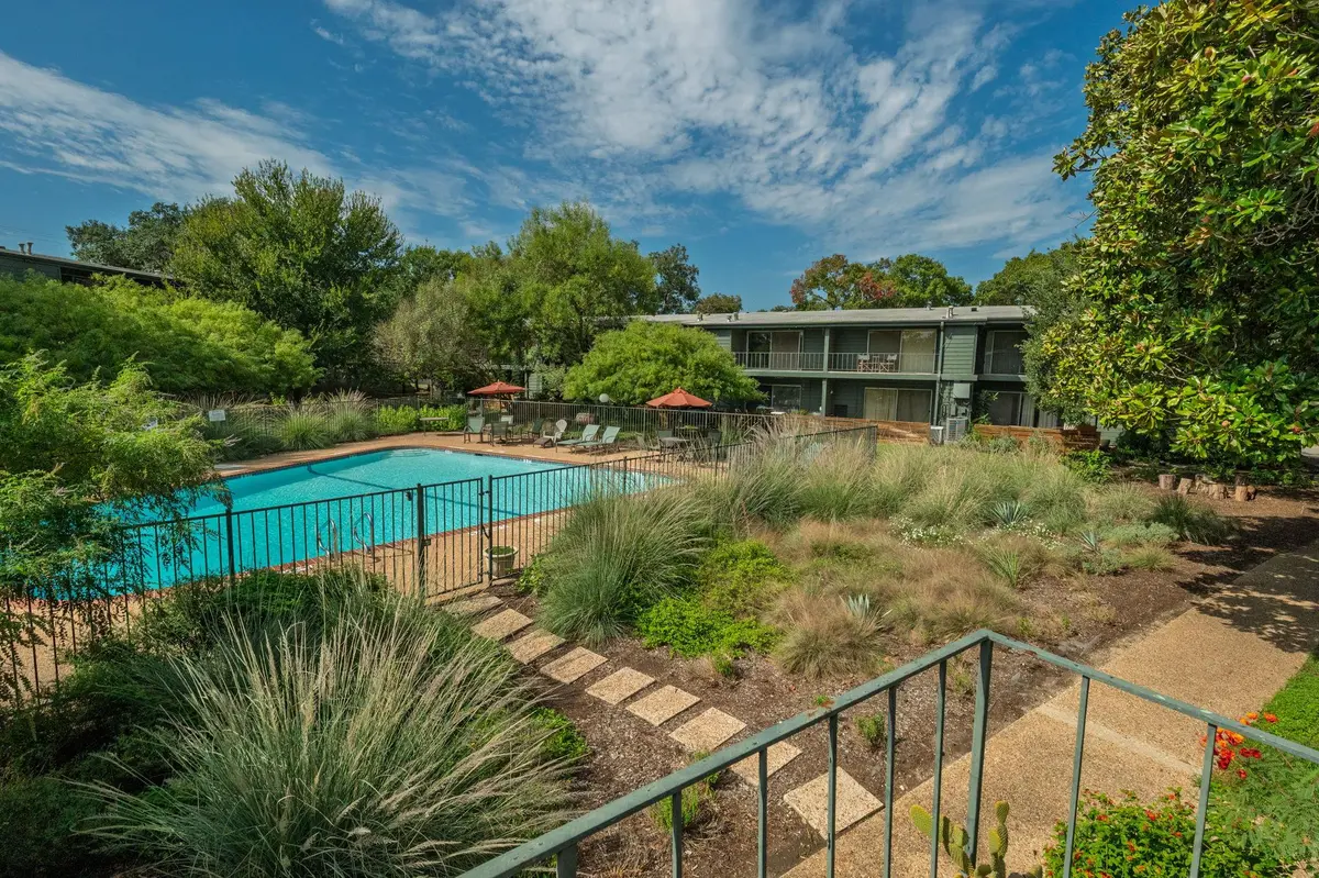 1304 Mariposa DR #222, Austin, TX 78704