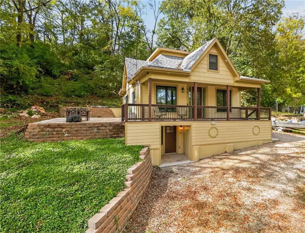 624 Caldwell ST, Excelsior Springs, MO 64024