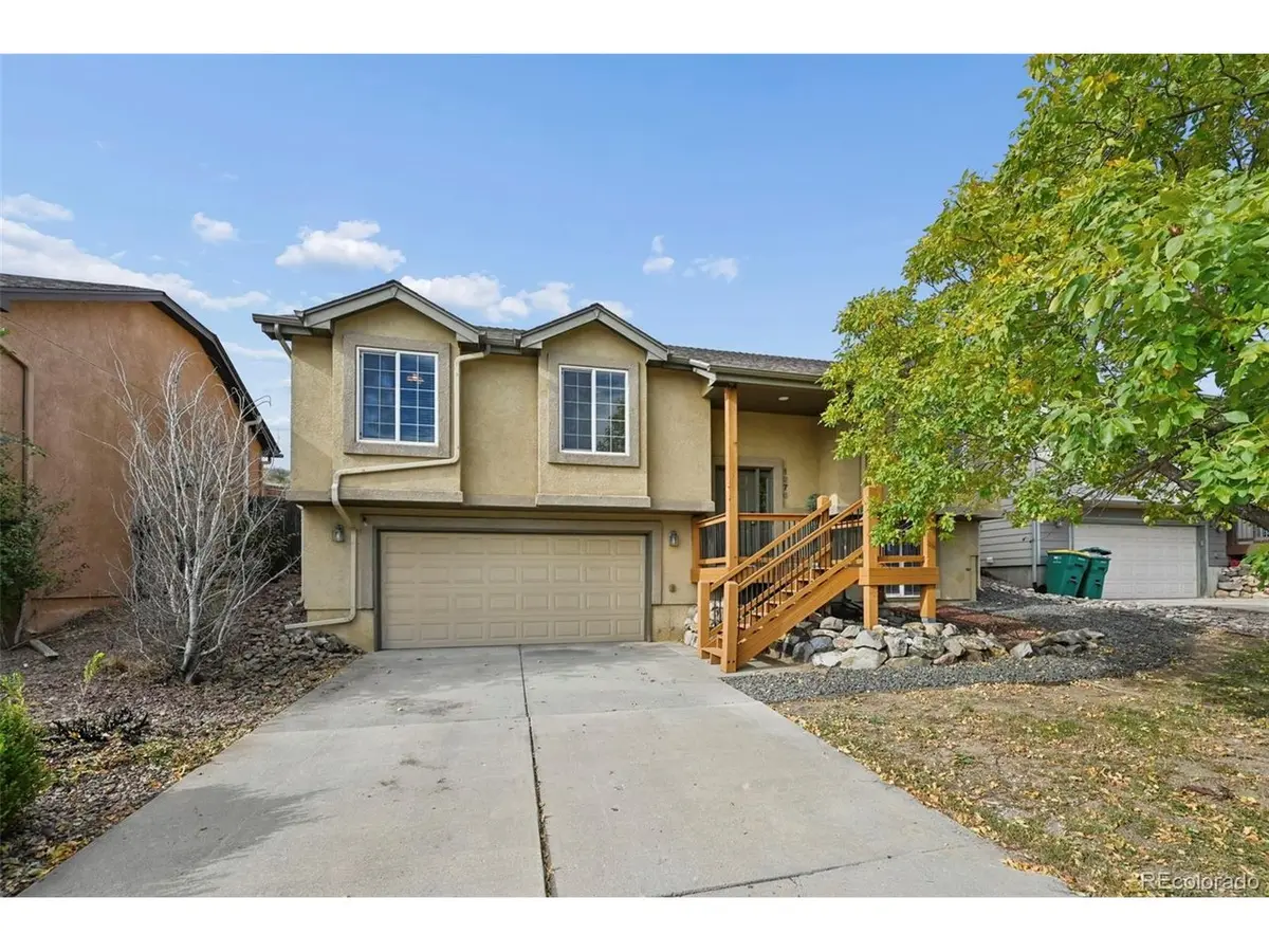 1276 Livingston, Colorado Springs, CO 80906