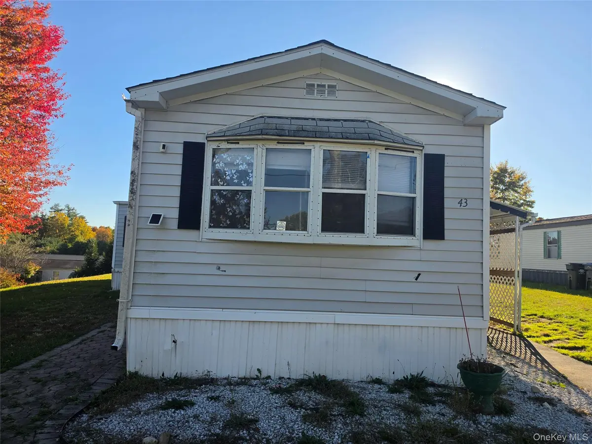 43 Ponderosa Rd,, Bloomingburg, NY 12721