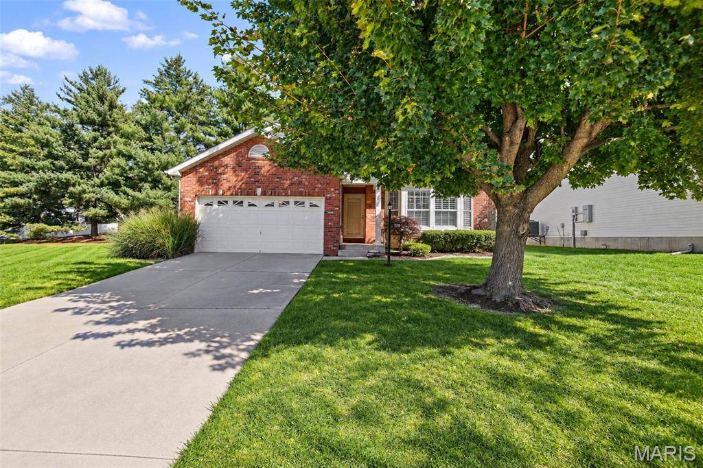 1626 Mont Vista AVE, Godfrey, IL 62035