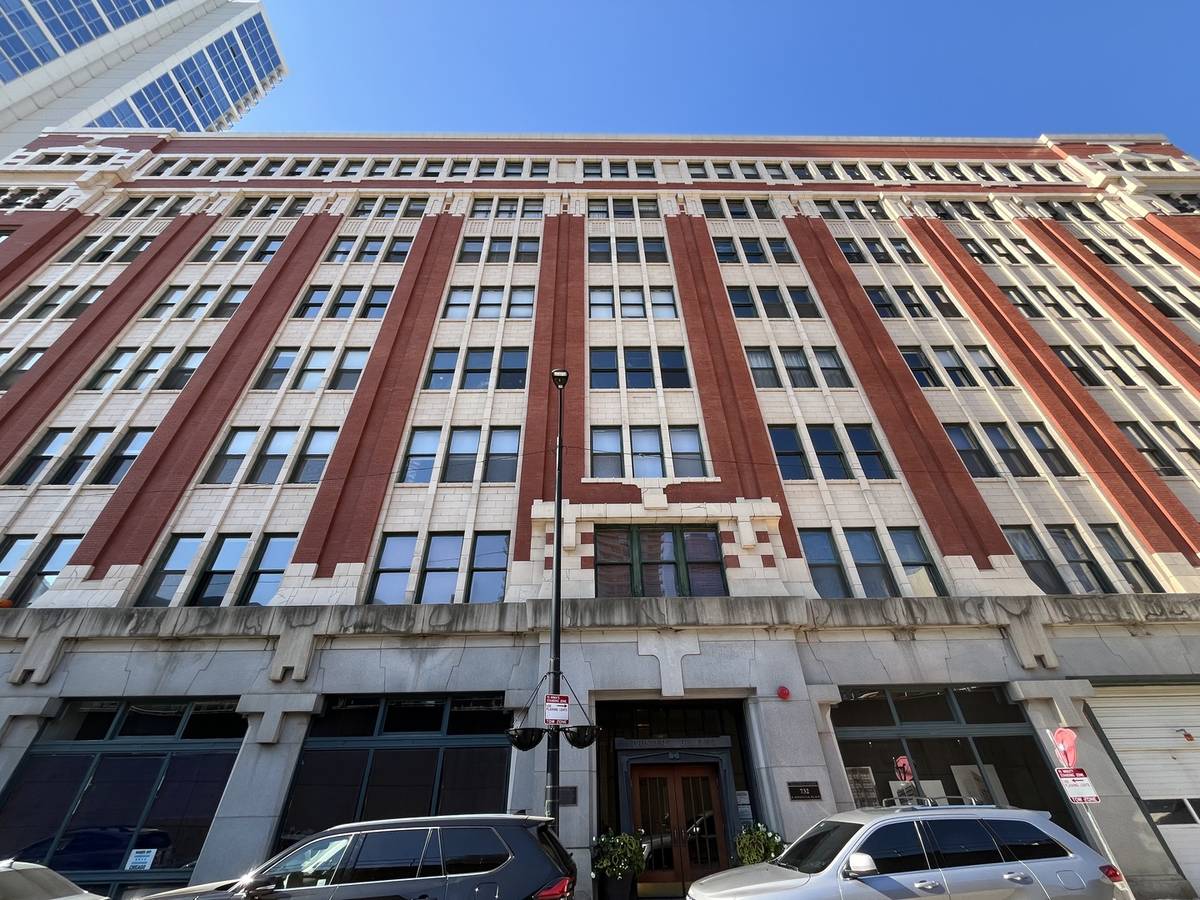 732 S Financial PL #410, Chicago, IL 60605