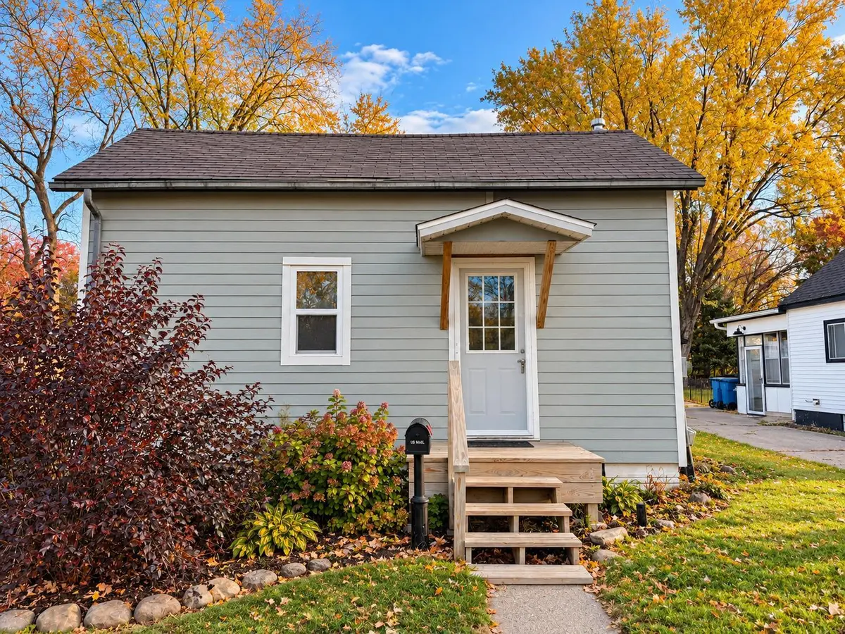 135 Chamberlain ST, Rice Lake, WI 54868