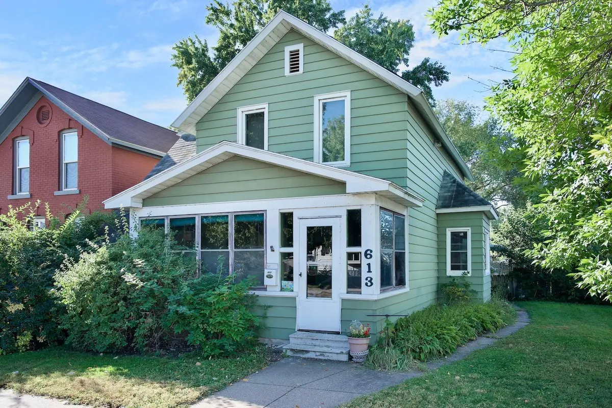 613 E 2nd ST, Winona, MN 55987