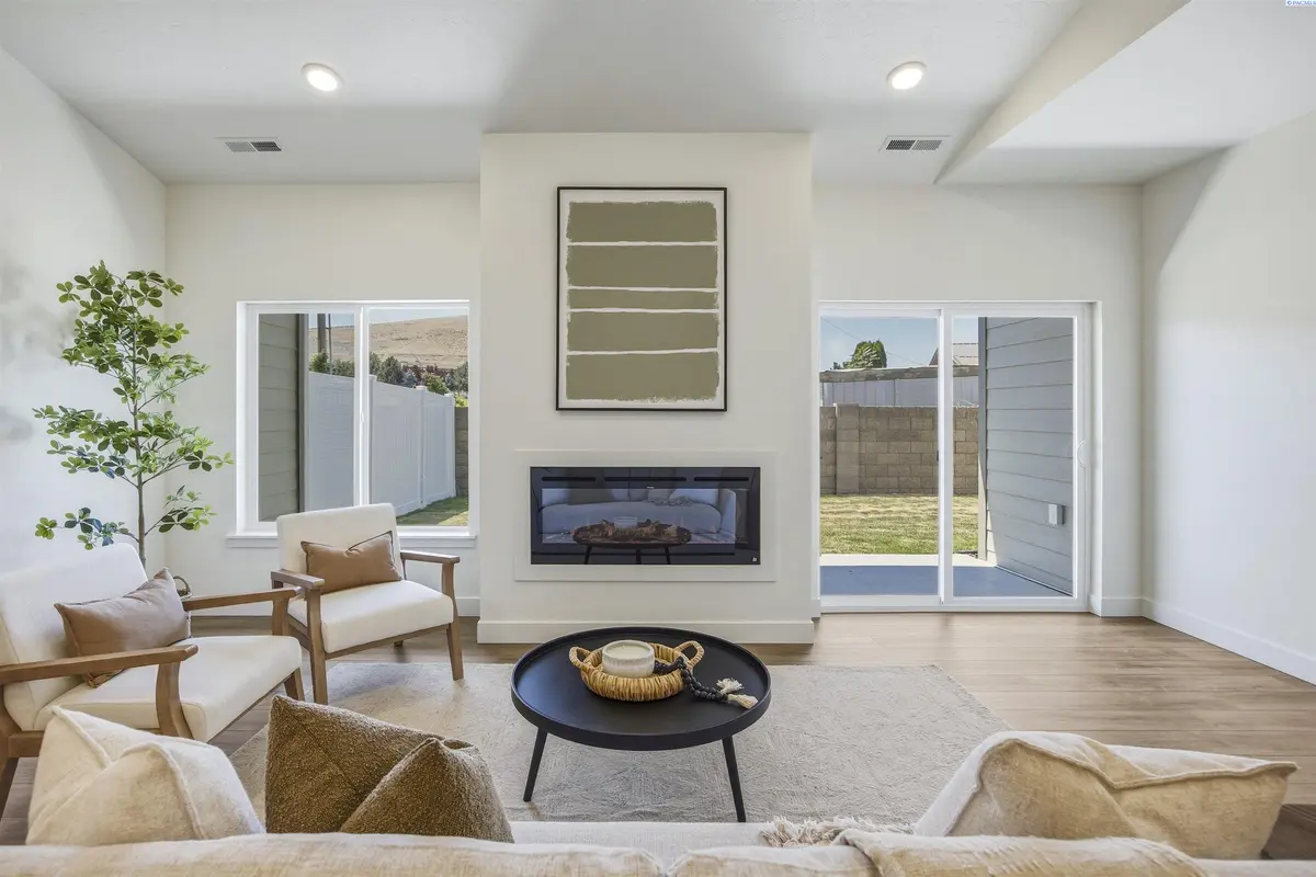4545 Grove Court, West Richland, WA 99353