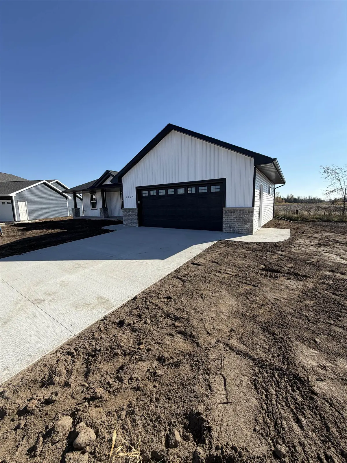 1274 PUTNAM DR, Pulaski, WI 54162