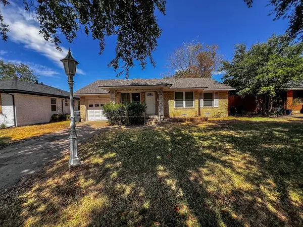 2629 Maverick Avenue, Dallas, TX 75228