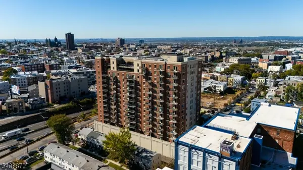 3312 Hudson Ave #8L, Union City, NJ 07087
