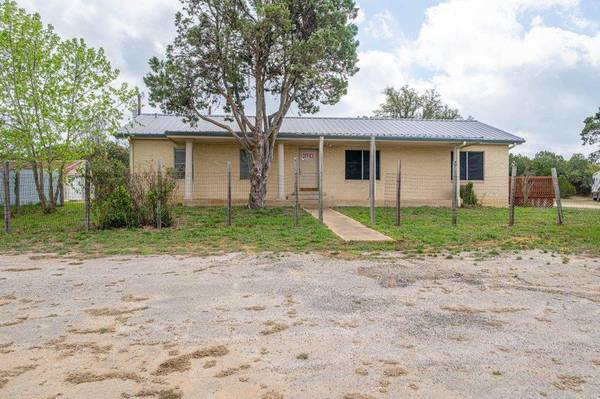 12102 Us Highway 281 N, Round Mountain, TX 78663