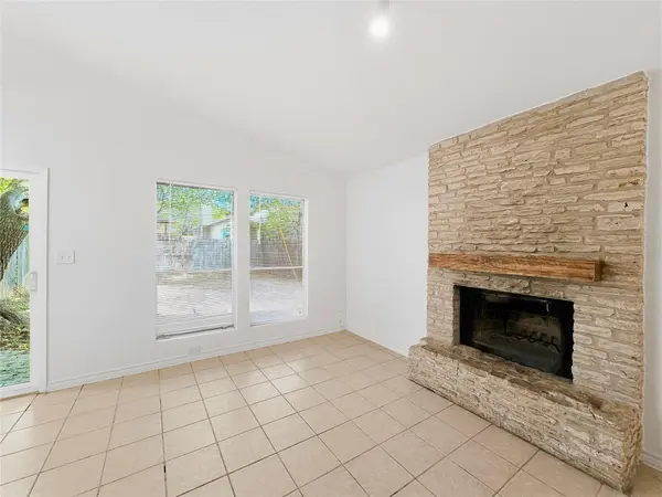 1012 Fieldwood DR #B, Austin, TX 78758