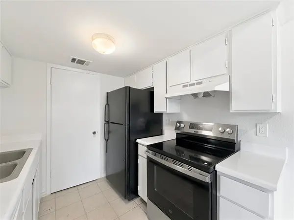 1012 Fieldwood DR #B, Austin, TX 78758