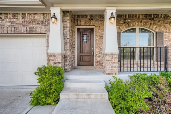 1917 Chimney DR, Leander, TX 78641