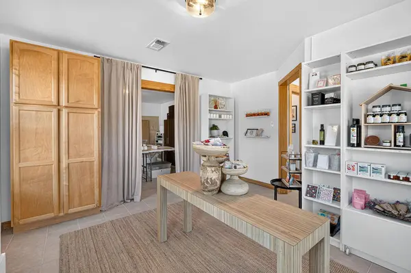 27320 Ranch Road 12 #A, Dripping Springs, TX 78620