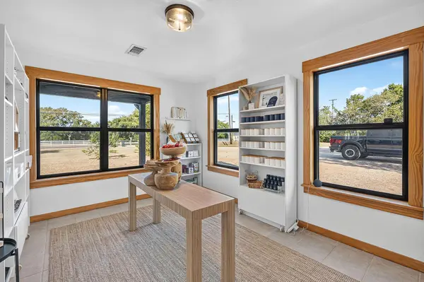 27320 Ranch Road 12 #A, Dripping Springs, TX 78620