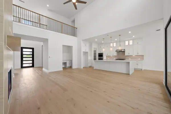 278 Alpine Crossing DR, Kyle, TX 78640