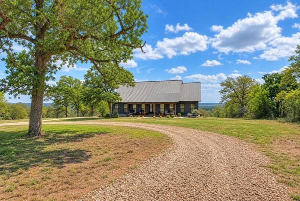 198 Rolling Oak DR, Elgin, TX 78621