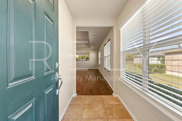 102 Huntsville CV, Georgetown, TX 78633