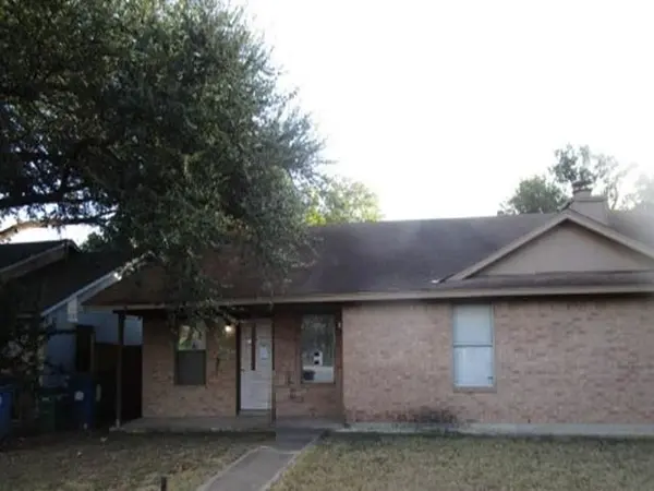 2001 E Stassney LN, Austin, TX 78744