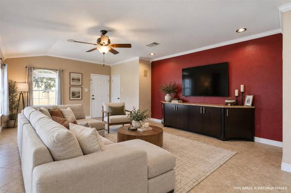 18005 Prairie Verbena LN, Elgin, TX 78621