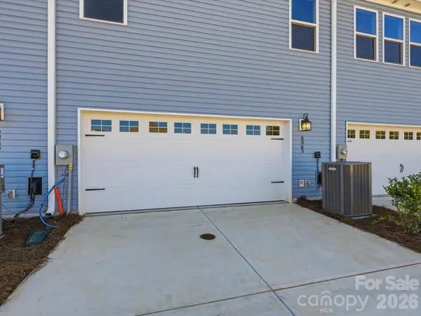 6063 White Aster LN, Charlotte, NC 28216