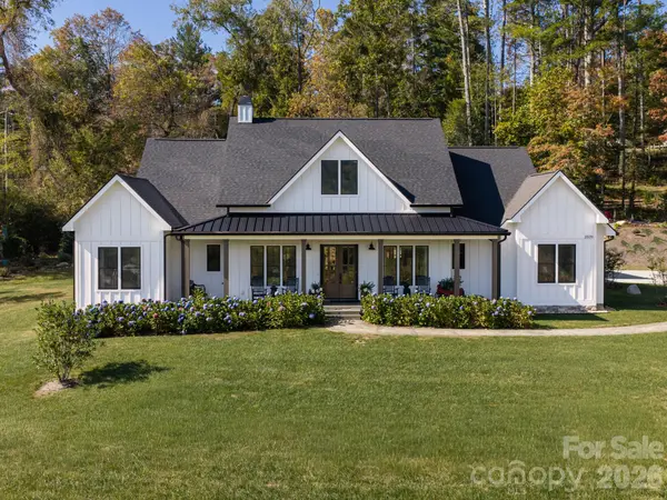 2039 Cane Creek RD, Fletcher, NC 28732
