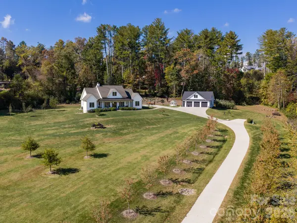 2039 Cane Creek RD, Fletcher, NC 28732